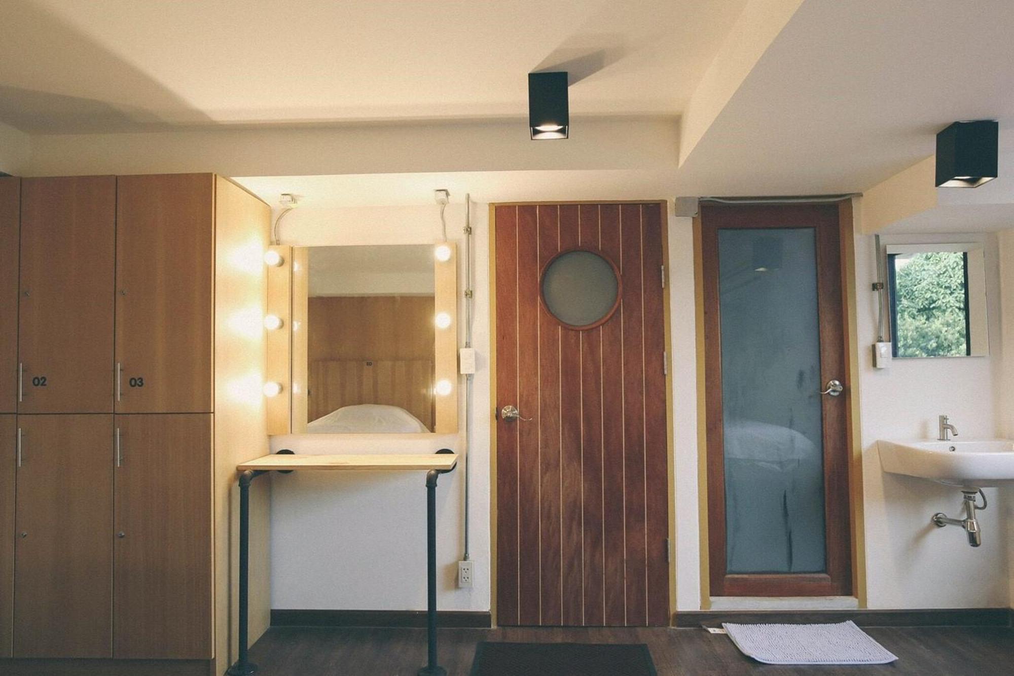 Vestique Hostel Chiang Mai Zewnętrze zdjęcie