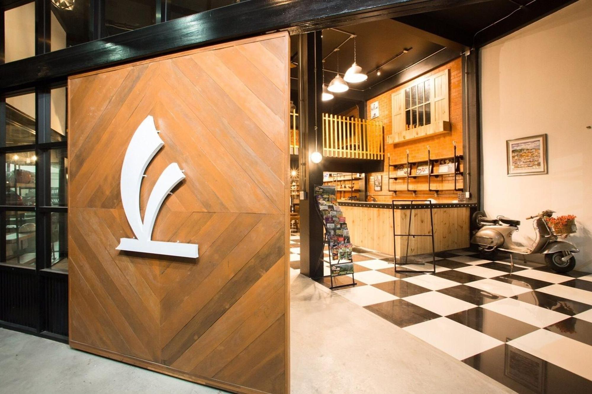 Vestique Hostel Chiang Mai Zewnętrze zdjęcie