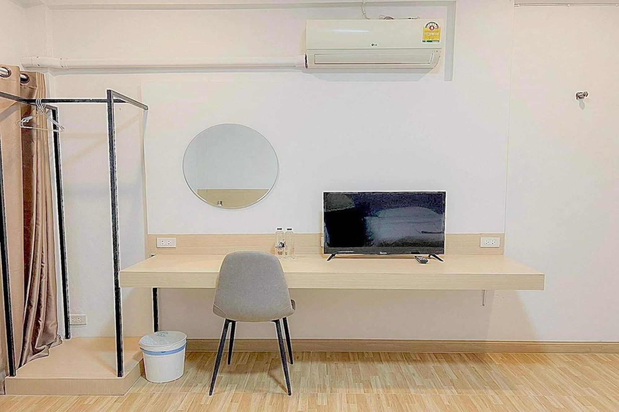 Vestique Hostel Chiang Mai Zewnętrze zdjęcie